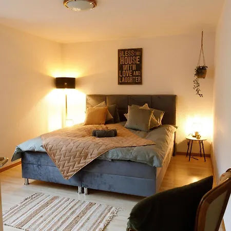 Mountain View Appartement-fewo- Dusche- Wc- 3 Schlafraeume 4-5 Zimmer-wohnung By Interhome